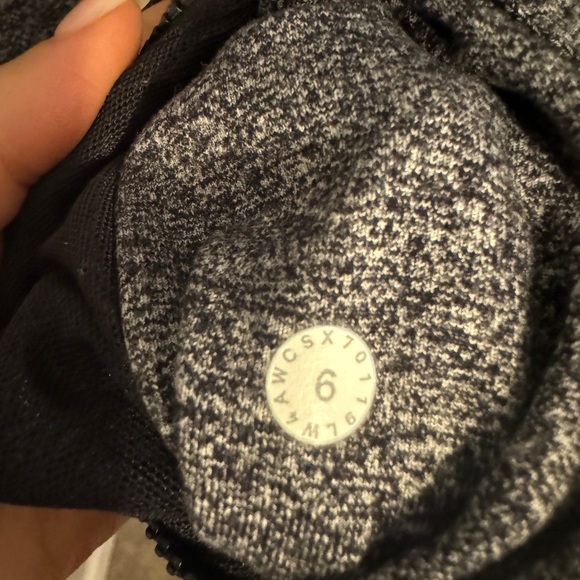 Lululemon Define Jacket - Picture 4 of 4